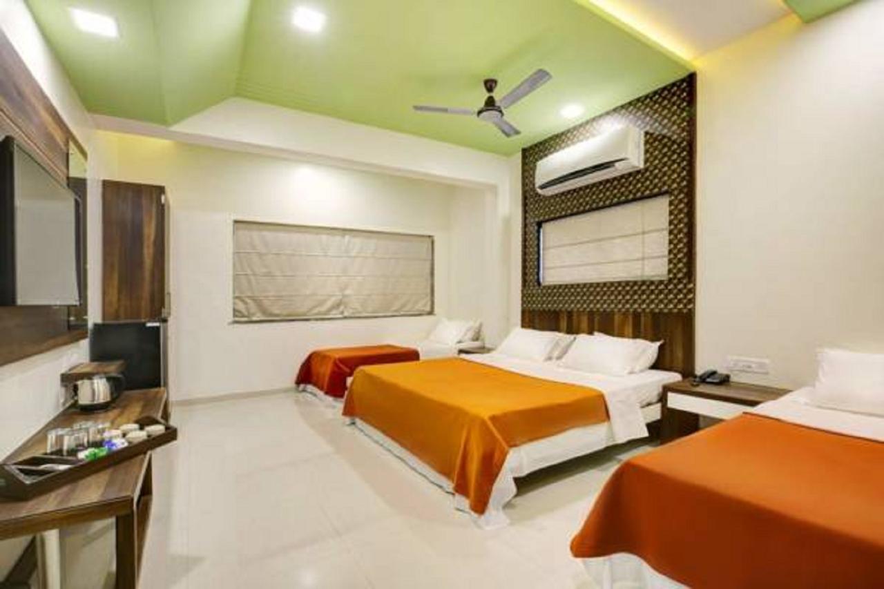 Hotel Lonavla Zewnętrze zdjęcie